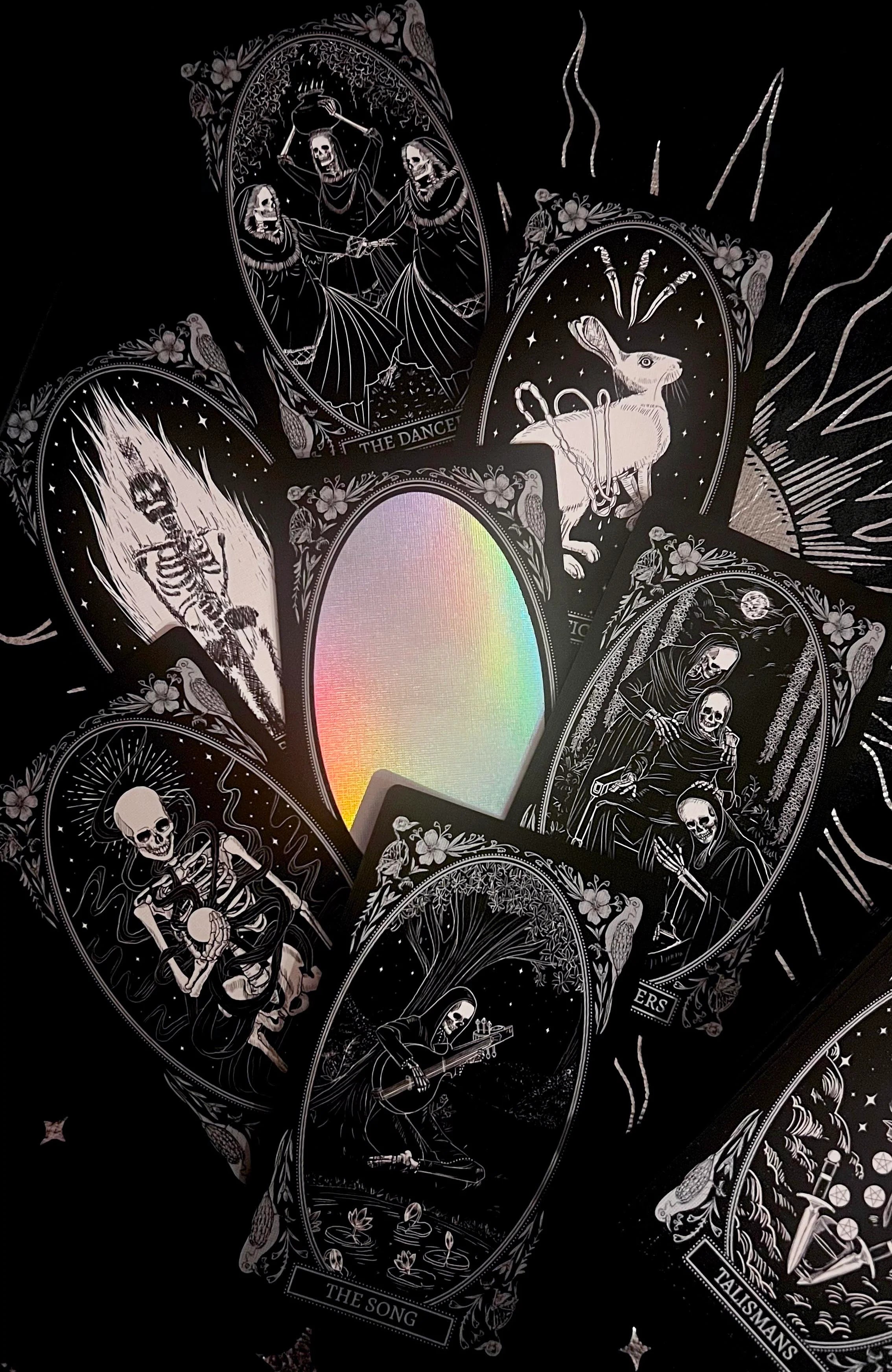 The Mirror Oracle